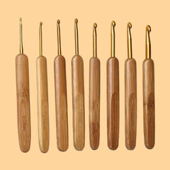 Kynova 8-piece bamboo handle crochet hook set